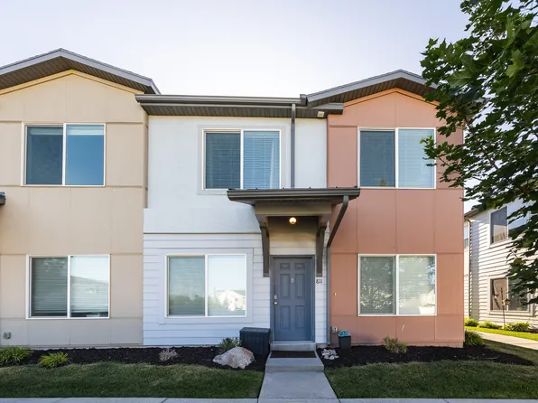 811 S Cowans Ct #16, Clearfield, UT 84015