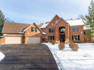 14N304 Highland Ave, Elgin, IL 60124