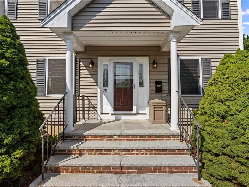 2nd image of 28 Pine St