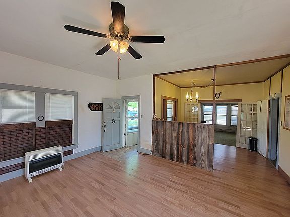 4th image of 820 Oak