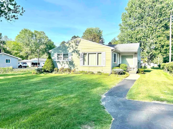 3520 State Rd, Fort Gratiot, MI 48059