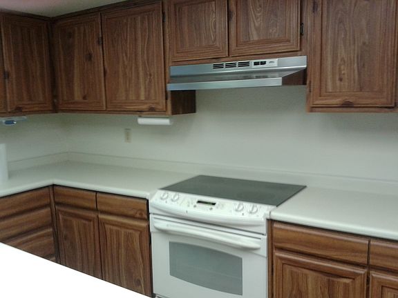 4th image of 2668 Independence Ave