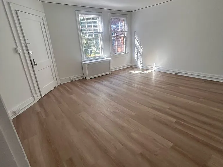 126 Westmoreland Ct — Photo 14