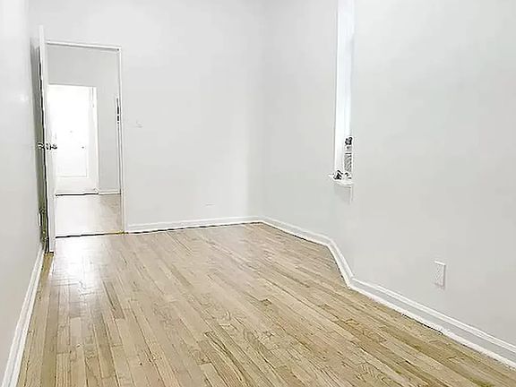 5th image of 214 W 82nd St APT 3B