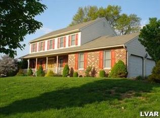 10 High Saddle Ln, Allentown, PA 18104