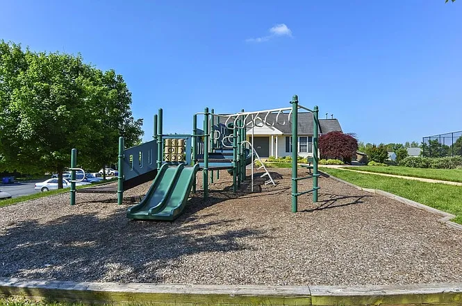 21768 Tottenham Hale Ct — Photo 18