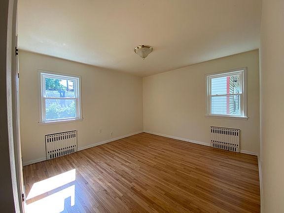 5th image of 3355 40th Ave S