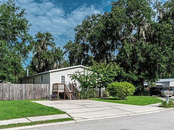 4th image of 340 Shady Oak Cir