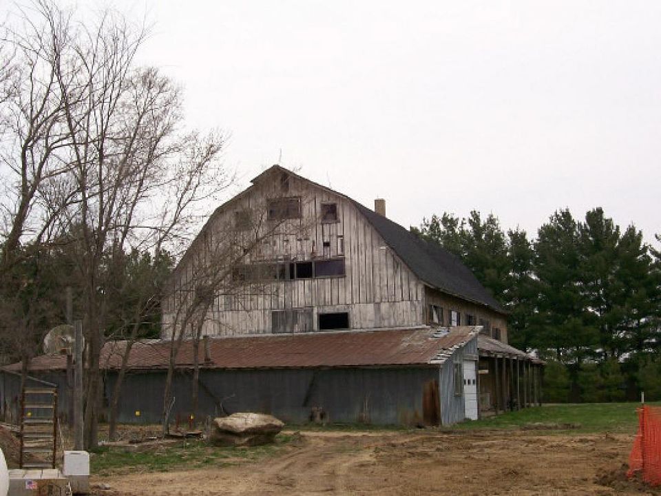 2nd image of 4225 W Il Route 64