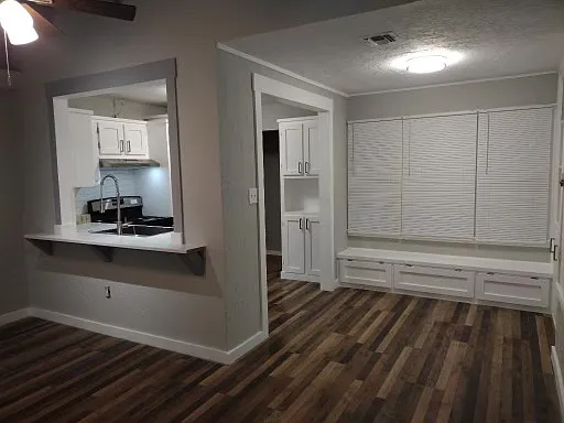 3 bed, 1100 sqft, $950 — Photo 3