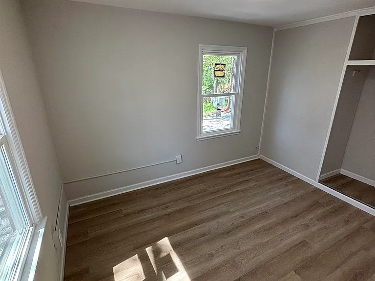 1703 N Valley Ave — Photo 45
