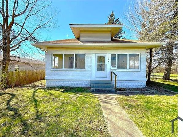 1302 Lindley Ave