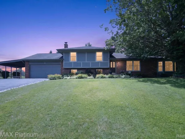13365 N Territorial Rd, Gregory, MI 48137