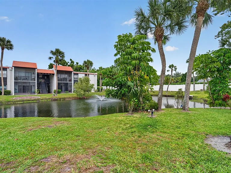 3273 Beneva Rd #203 — Photo 34