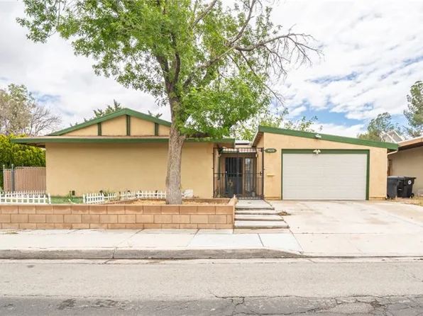 14215 Canterbury Dr, Victorville, CA 92395