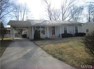 1414 De Porres Ln, Saint Charles, MO 63304