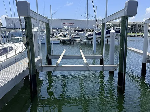 300 Pensacola Beach Rd #18, Gulf Breeze, FL 32561