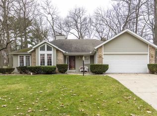 50787 Pheasant Cove Dr, Granger, IN
