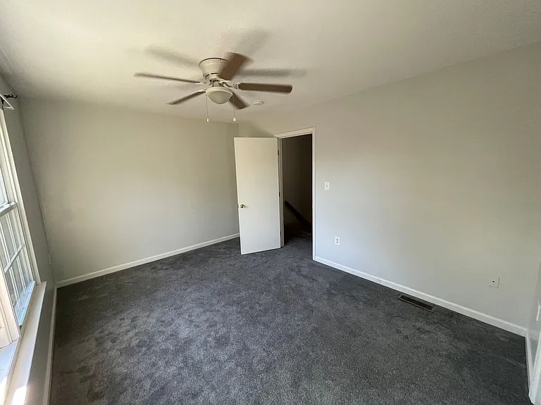 2224 Hamway Dr — Photo 8