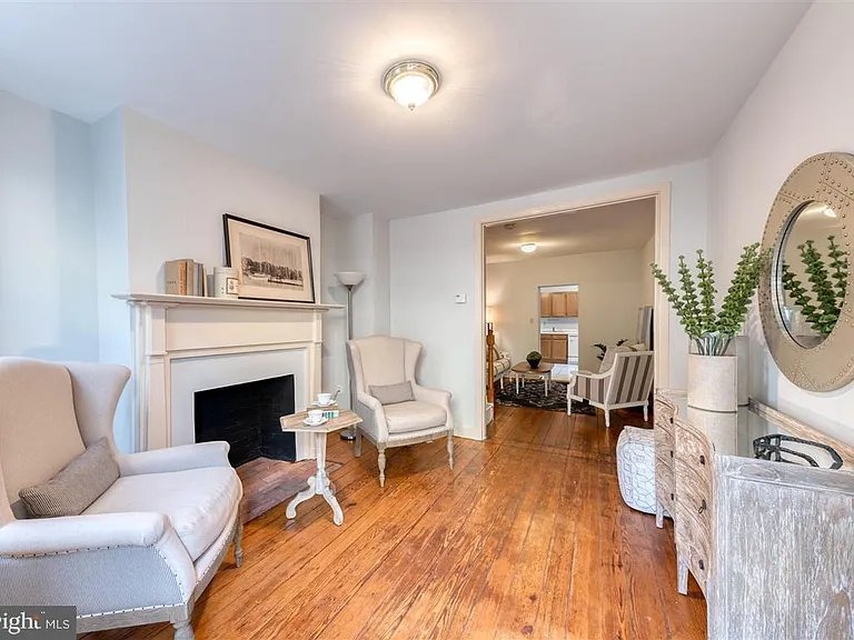 931 S Charles St — Photo 3