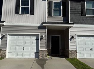 37 Leaf Ct, Richmond Hill, GA 31324