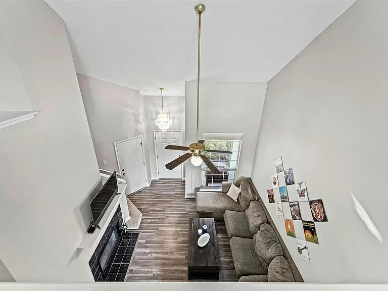 9000 Wellesley Dr — Photo 9