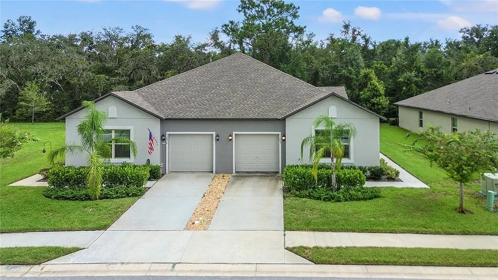 3 bed, 2.0 bath, 1521 sqft, $2,100 — Photo 1