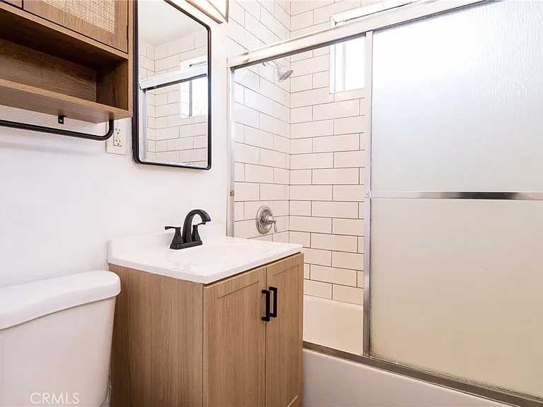 3249 W 134th St — Photo 22