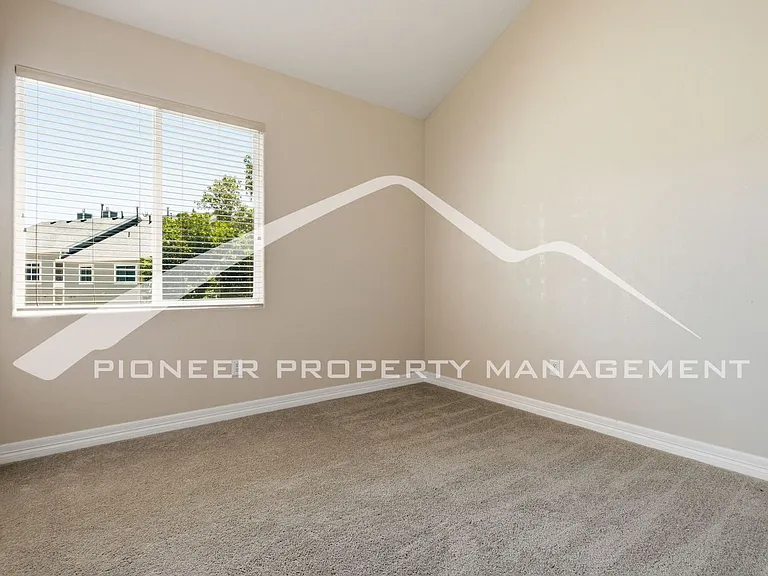 1049 S Walden Way #255 — Photo 15