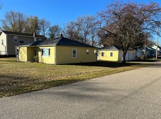 119 1st St W, Hunter, ND 58048