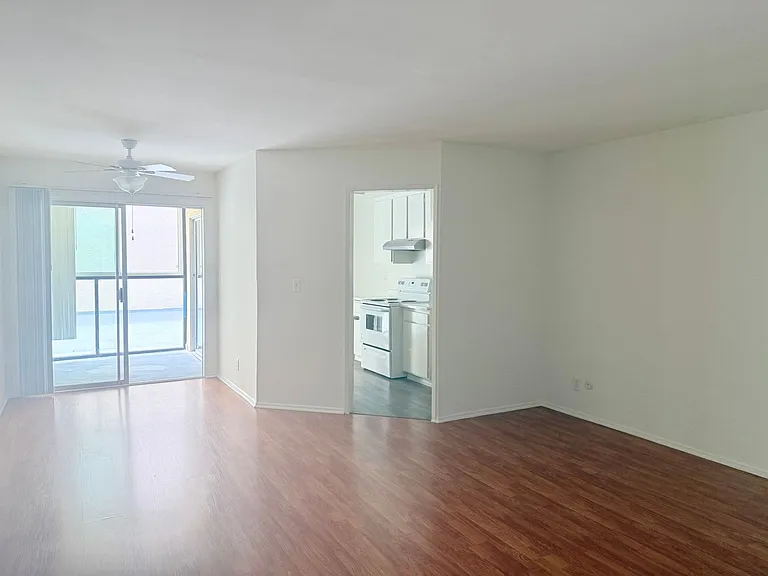 331 Ardmore Avenue Apartments - Prime Location in Koreatown — Photo 20
