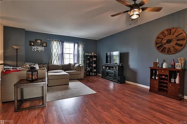 5170 Spring Ridge Dr E — Photo 9