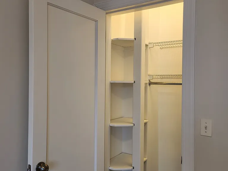 207 W 106th St #4D — Photo 9