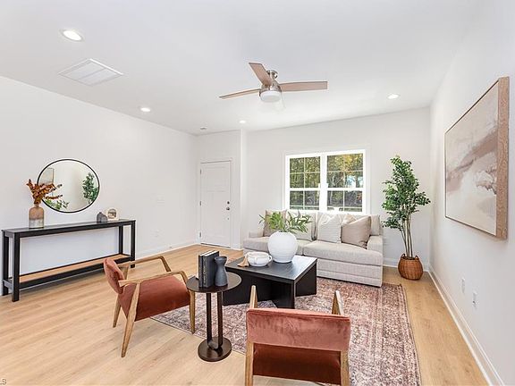 4th image of 123 Rierson Farms Ct