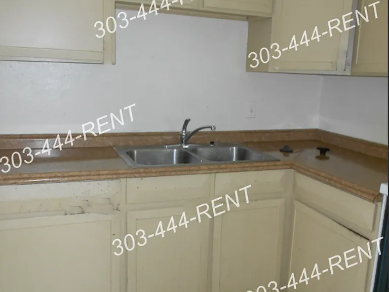 5518 N Salem St — Photo 3