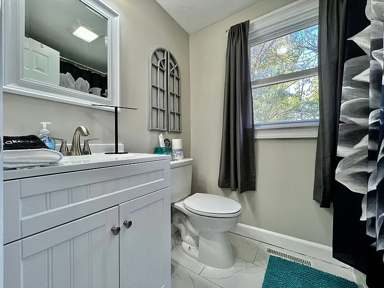 7086 Tylersville Rd — Photo 14