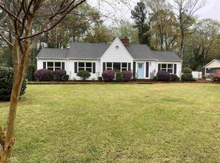 914 Maple Dr, Griffin, GA 30224