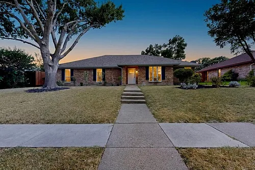 2200 Winona Dr Photo 1