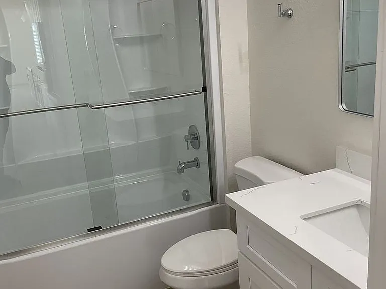 1505 Marshall Ln — Photo 10