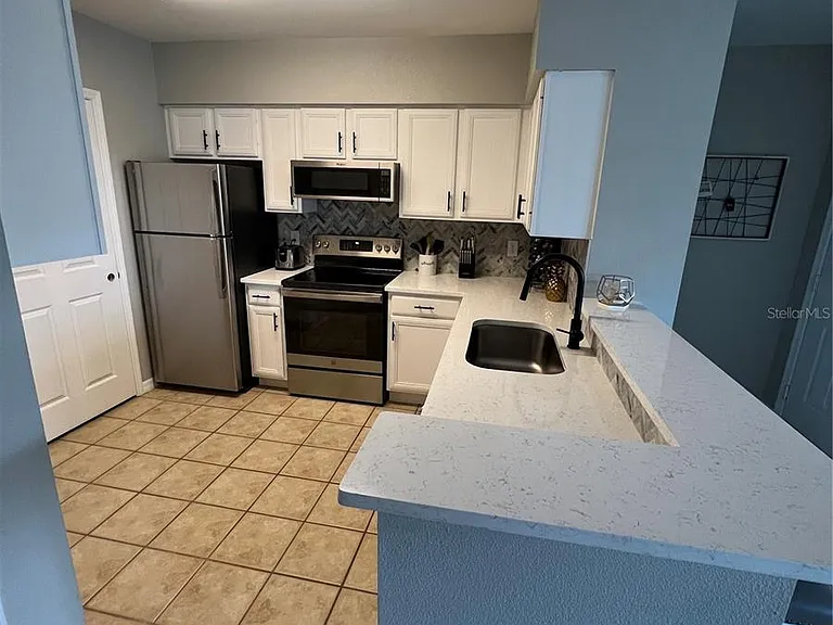 1155 Villagio Cir #202 — Photo 4