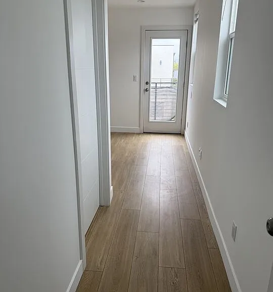 227 N Park View St #1/2 — Photo 5