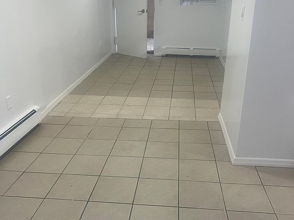 5th image of 2100 Mapes Ave #B