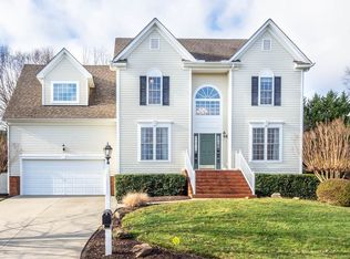 2612 Savage View Dr, Midlothian, VA 23112