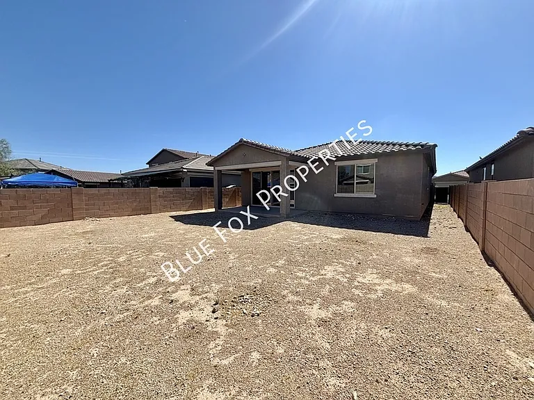 12013 E Ryscott Cir — Photo 24