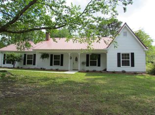 3007 Lindsey Dr, Claxton, GA 30417