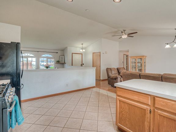 3rd image of 15725 95th Ct SE