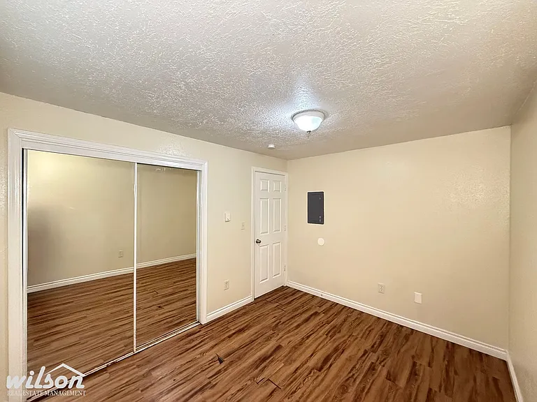 1404 Roosevelt Ave — Photo 12