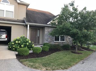 10127 Oak Trail Rd, Fort Wayne, IN 46825