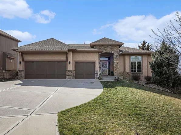 24130 W 123rd Ter, Olathe, KS 66061