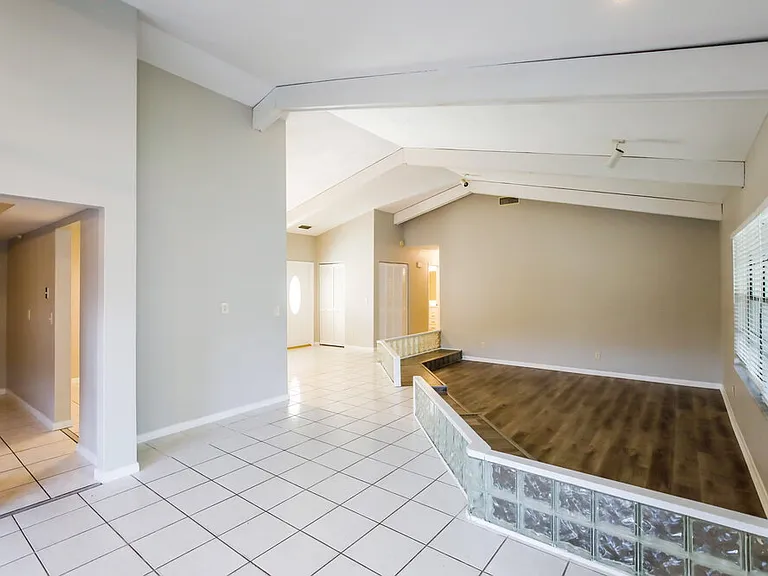 5525 SW 118th Ave — Photo 8